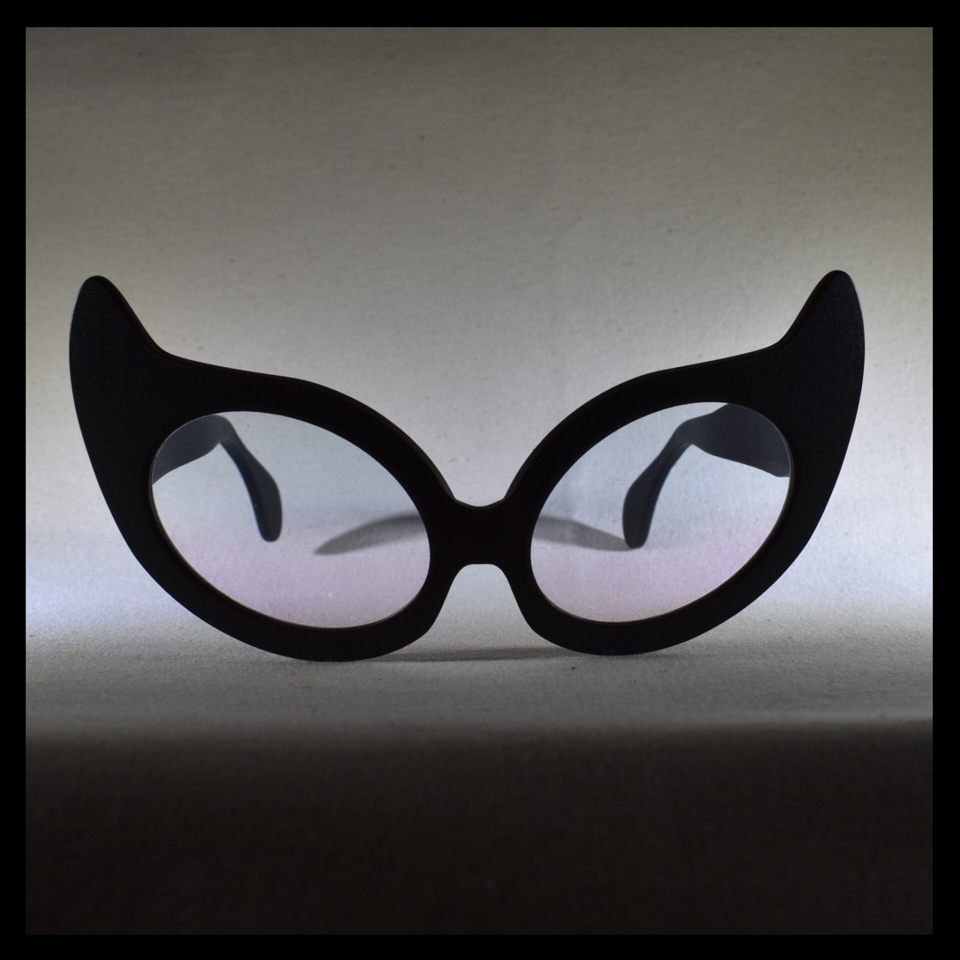 Nouvelle-Chicane-Sunglasses-Cat-Eye-Frame-Front-View