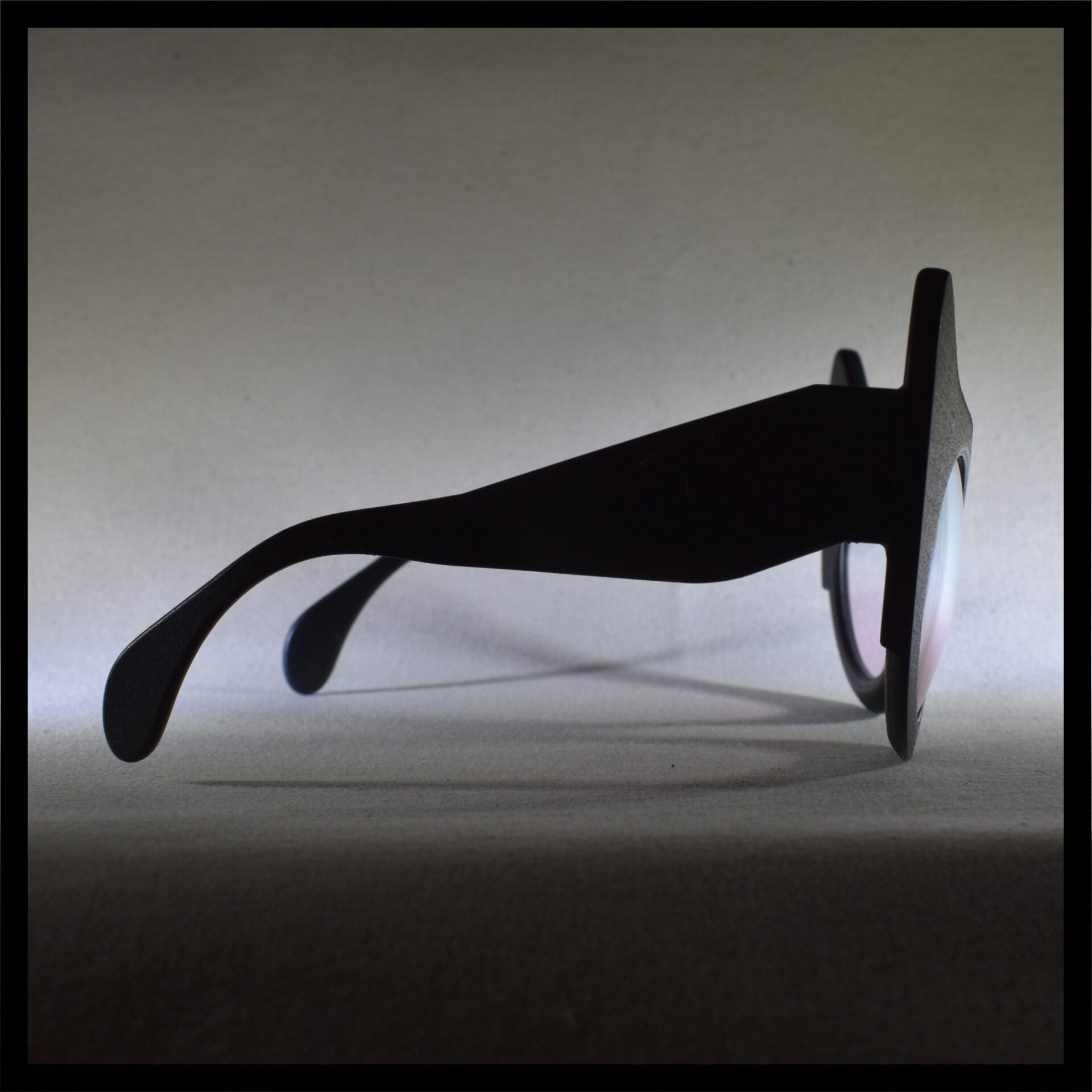 Nouvelle-Chicane-Sunglasses-Cat-Eye-Frame-Right-Side-View